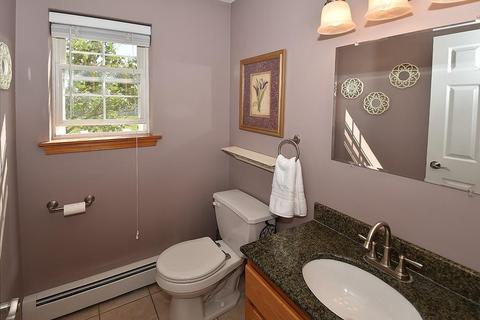 68 Broadleaf Cir, Suffield, CT 06093 photo 20