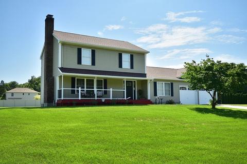 68 Broadleaf Cir, Suffield, CT 06093 photo 2