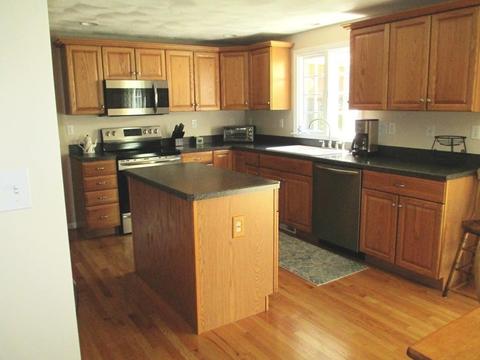 7 Lapham Ct, Mendon, MA 01756 photo 3