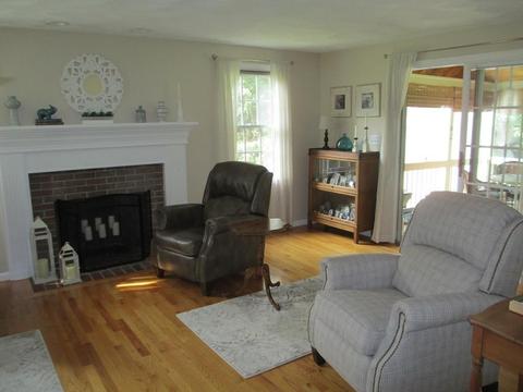7 Lapham Ct, Mendon, MA 01756 photo 7