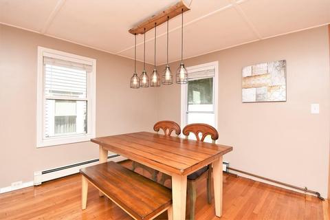 156 Nichols St, Everett, MA 02149 photo 4