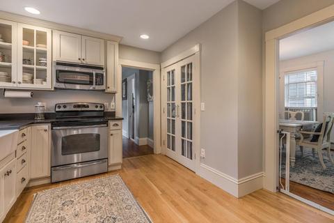 17 Lattimer St, Marblehead, MA 01945 photo 12