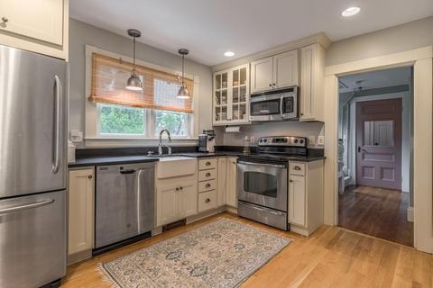17 Lattimer St, Marblehead, MA 01945 photo 11