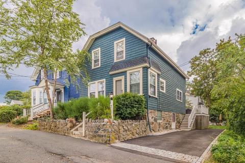 17 Lattimer St, Marblehead, MA 01945 photo 1
