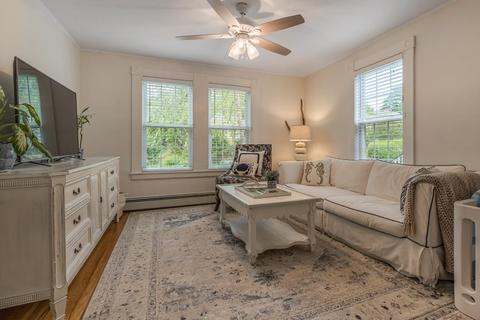 17 Lattimer St, Marblehead, MA 01945 photo 6
