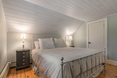 17 Lattimer St, Marblehead, MA 01945 photo 16