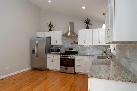 1540 Bay St, Springfield, MA 01109 photo 5
