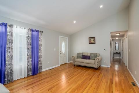 1540 Bay St, Springfield, MA 01109 photo 13