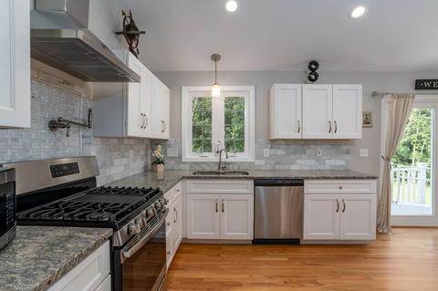 1540 Bay St, Springfield, MA 01109 photo 6