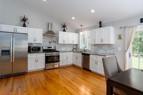 1540 Bay St, Springfield, MA 01109 photo 4