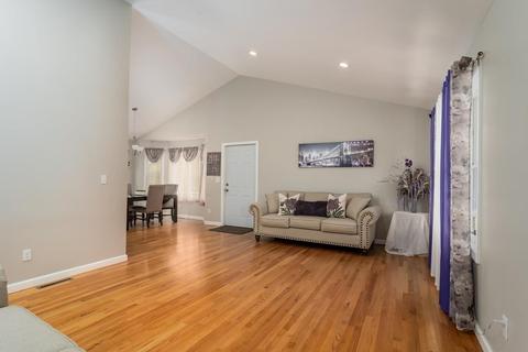 1540 Bay St, Springfield, MA 01109 photo 11