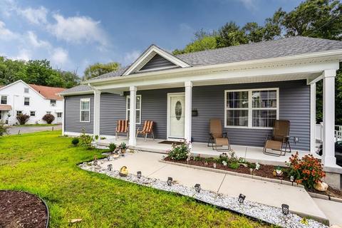 1540 Bay St, Springfield, MA 01109 photo 2