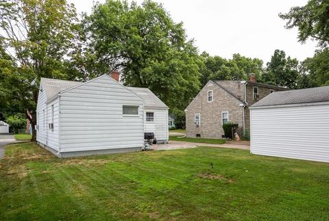 34 Dana St, Springfield, MA 01104 photo 10