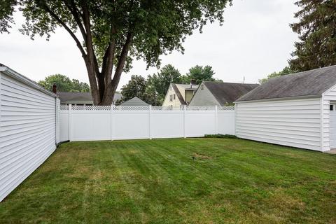 34 Dana St, Springfield, MA 01104 photo 8
