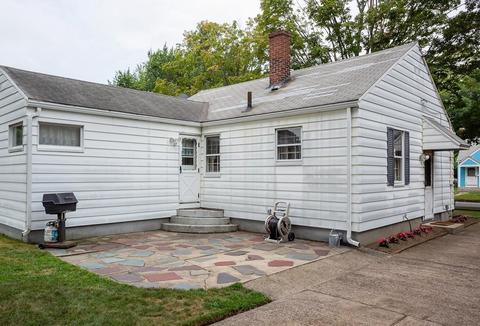34 Dana St, Springfield, MA 01104 photo 11