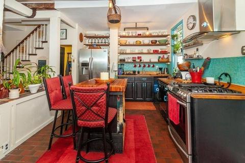 54 Danforth St, Jamaica Plain, MA 02130 photo 3