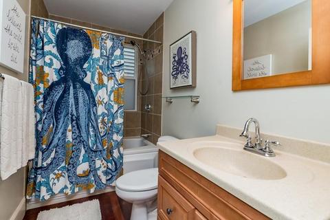 472 E 3rd St #2, Boston, MA 02127 photo 24