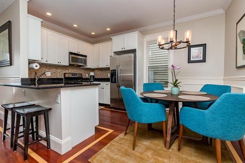 472 E 3rd St #2, Boston, MA 02127 photo 2