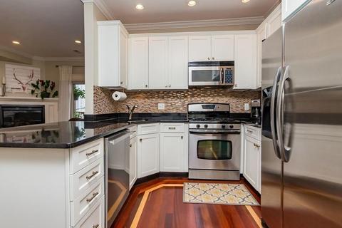472 E 3rd St #2, Boston, MA 02127 photo 3