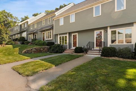 17 Deer Path #2, Maynard, MA 01754 photo 2