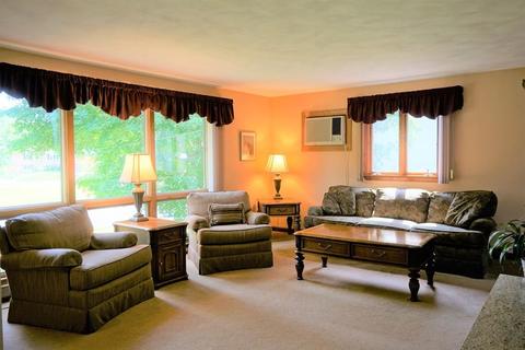 8 William St, Sutton, MA 01590 photo 6