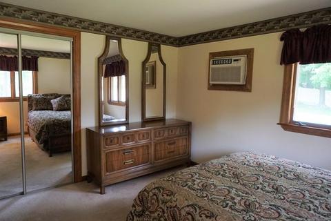 8 William St, Sutton, MA 01590 photo 12