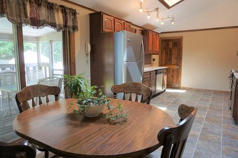 8 William St, Sutton, MA 01590 photo 9