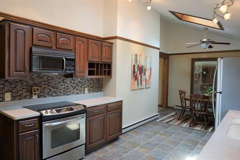 8 William St, Sutton, MA 01590 photo 8