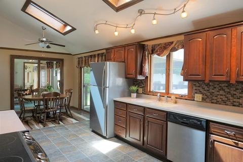 8 William St, Sutton, MA 01590 photo 7