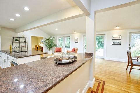 92 Main St, Dover, MA 02030 photo 9
