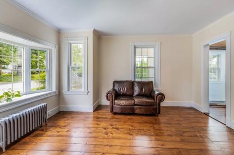 9 School St, Upton, MA 01568 photo 7