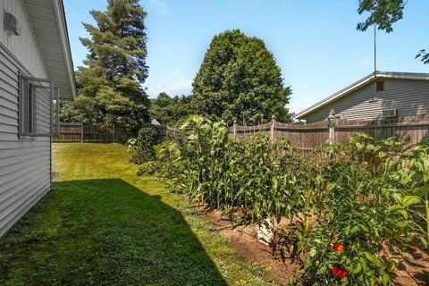 2 Sycamore St, Danvers, MA 01923 photo 19