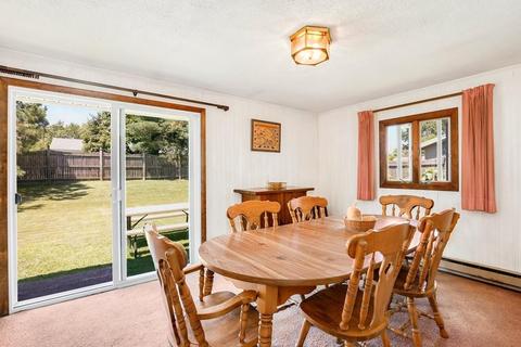 2 Sycamore St, Danvers, MA 01923 photo 11