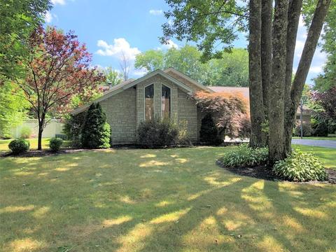 29 Pine Tree Ln, Raynham, MA 02767 photo 2