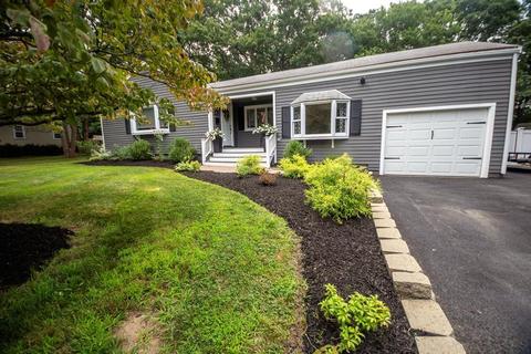 9 Wompatuck, Walpole, MA 02081 photo 1