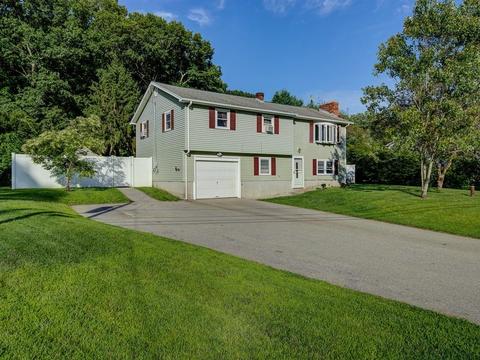 6 Hall Rd, Webster, MA 01570 photo 1