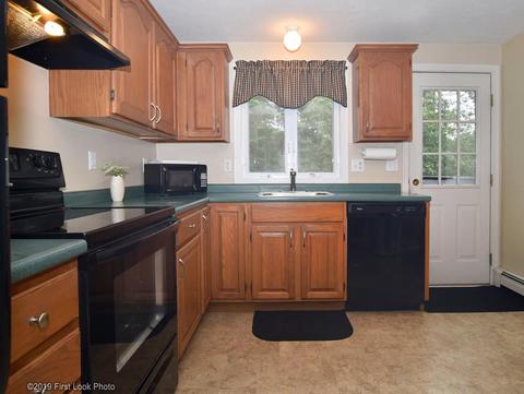 4 Cherry Tree Ln, Plainville, MA 02762 photo 10