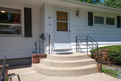 38 Jonathan St, Gardner, MA 01440 photo 4