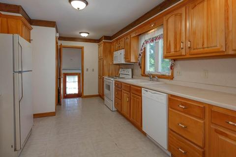 38 Jonathan St, Gardner, MA 01440 photo 12
