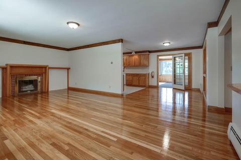38 Jonathan St, Gardner, MA 01440 photo 6