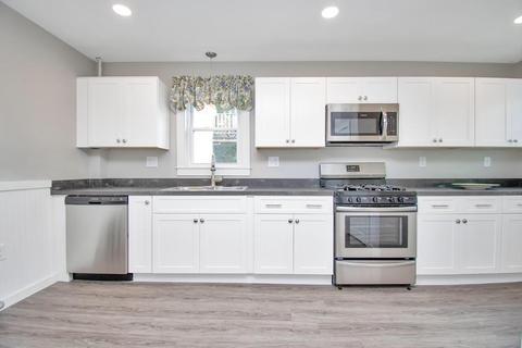 37 Walter St, Chicopee, MA 01013 photo 7