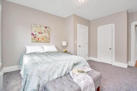 37 Walter St, Chicopee, MA 01013 photo 22