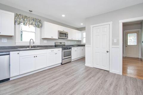 37 Walter St, Chicopee, MA 01013 photo 6