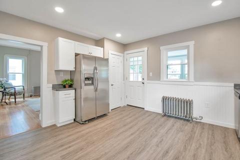 37 Walter St, Chicopee, MA 01013 photo 11