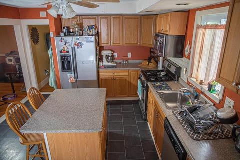18 Echo Pl, Lynn, MA 01905 photo 5