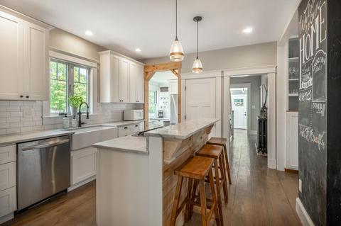 34 Orange St, Reading, MA 01867 photo 11