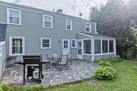 54 Wayside St, Springfield, MA 01118 photo 4