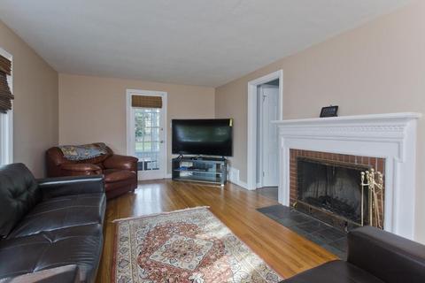 54 Wayside St, Springfield, MA 01118 photo 16