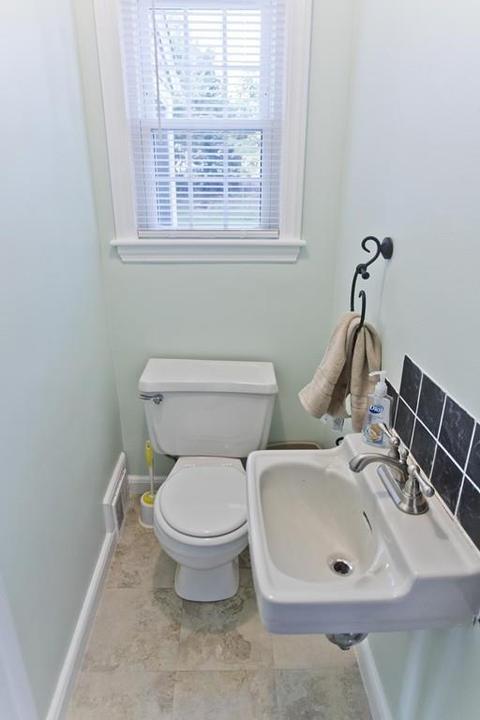 54 Wayside St, Springfield, MA 01118 photo 13