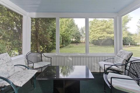 54 Wayside St, Springfield, MA 01118 photo 17